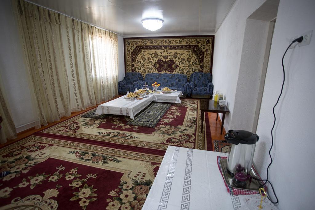 Nurgul Hotel Bokonbayevo ภายนอก รูปภาพ